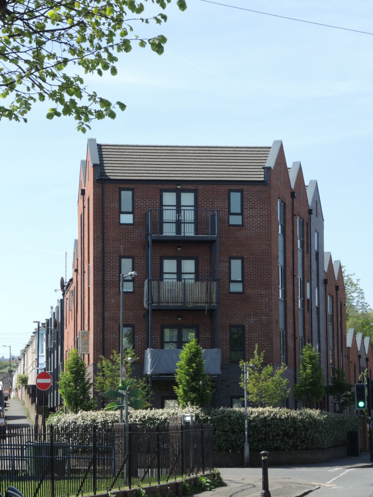 Bedminster Road flats - geograph.org.uk - 8060257.jpg
