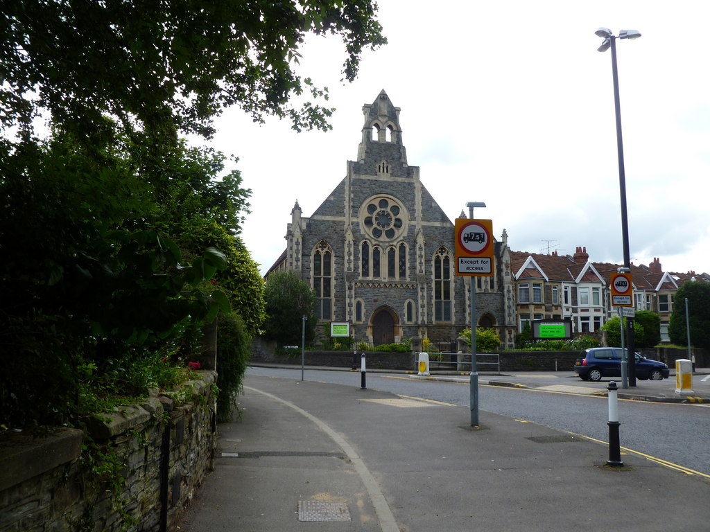 Brislington URC - geograph.org.uk - 2534577.jpg