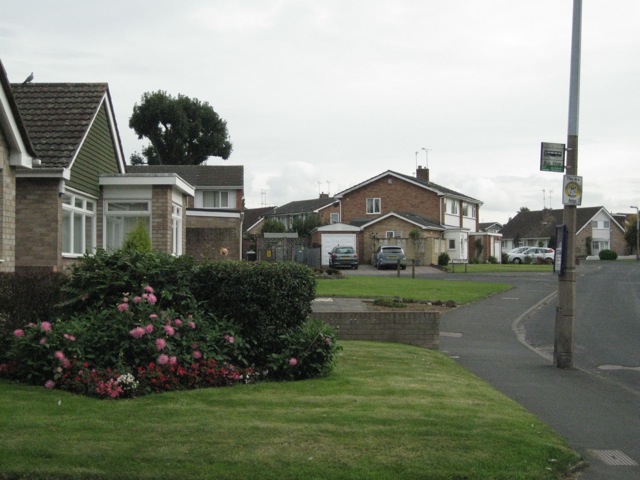 Dean Avenue, Thornbury - geograph.org.uk - 2081517.jpg