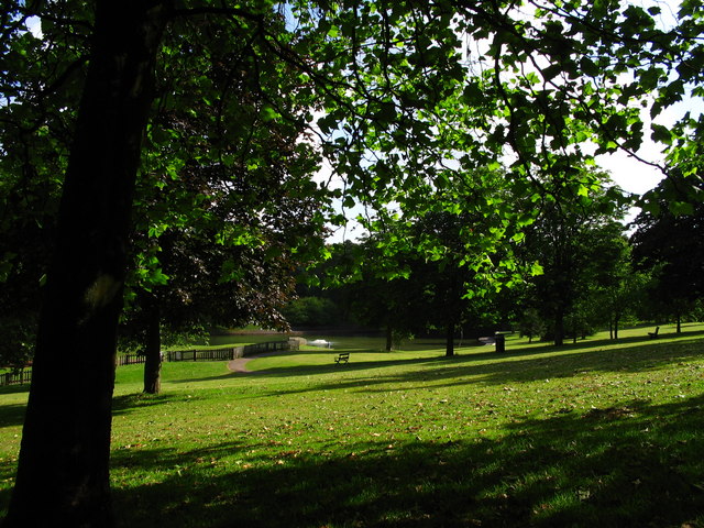 Early morning in St. George Park - geograph.org.uk - 190375.jpg